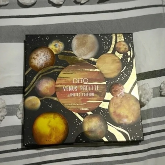 DITO Venus Palette Limited Edition Eyeshadow Warm Neutral Shades BRAND NEW - Picture 3 of 3